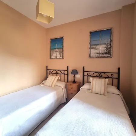 Lägenhet Bajo Con Terraza Espectacular Al Lado De La Playa Y Con Acceso Directo A La Piscina!